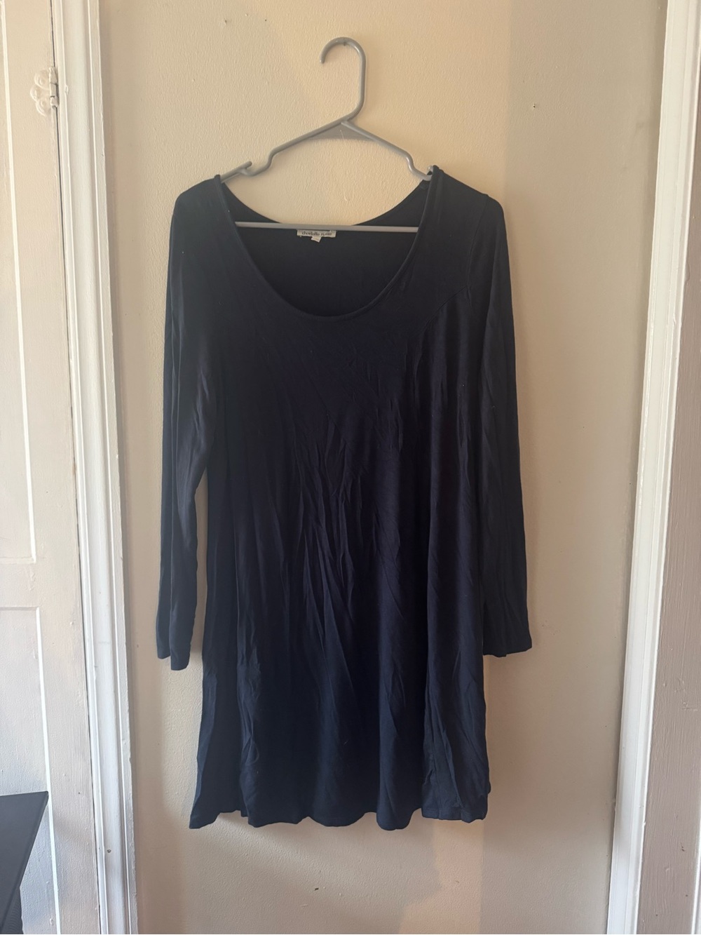 Charlotte Russe Black Long Sleeve Scoop Neck Tunic